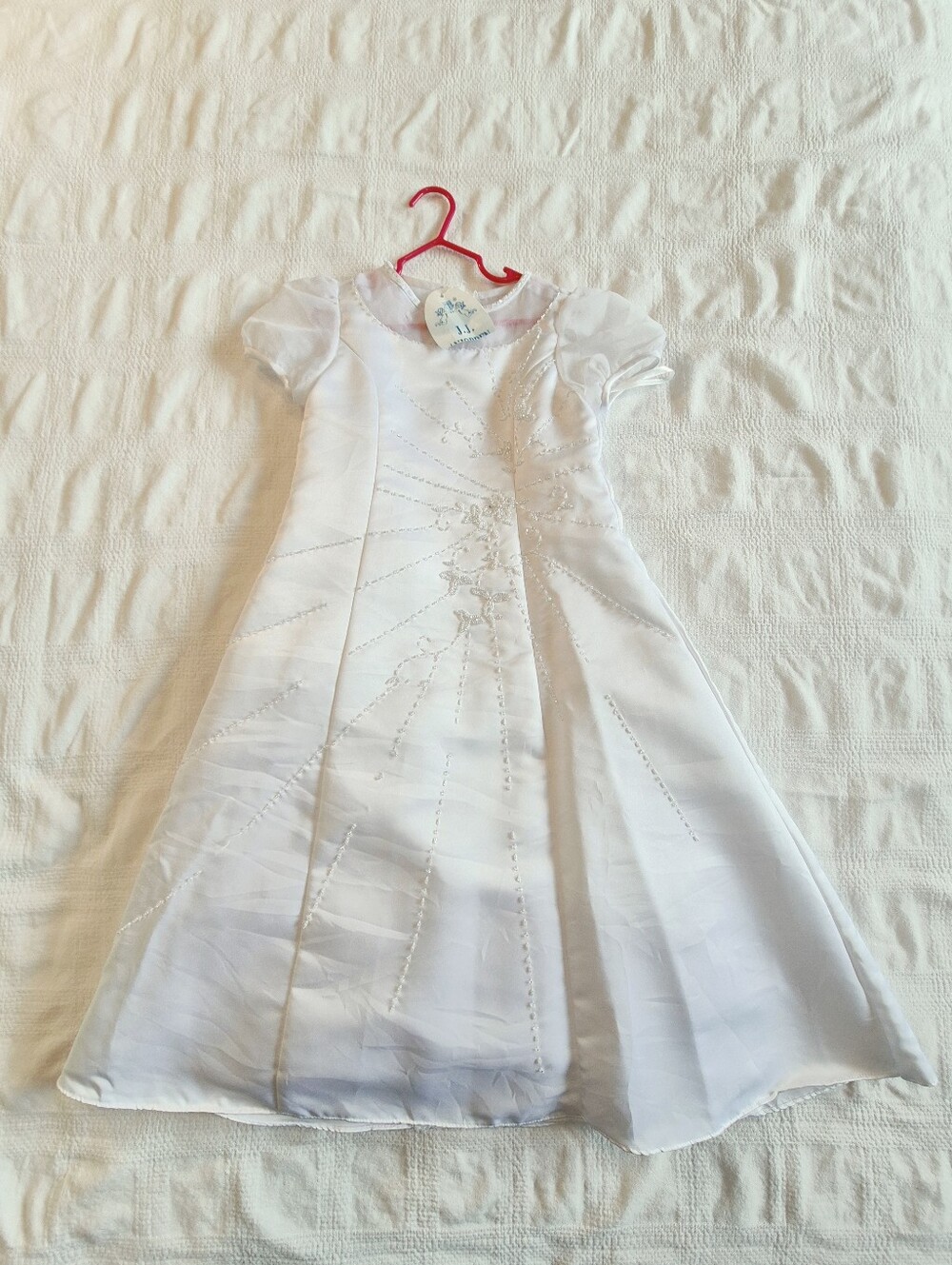 J. J. Anjorden girls 7 Beaded white dress 1st Communion Wedding has defects